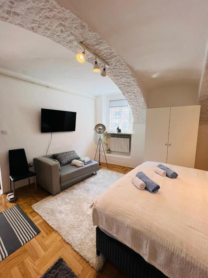 Downtown Secret Apartment Zagreb Exterior photo